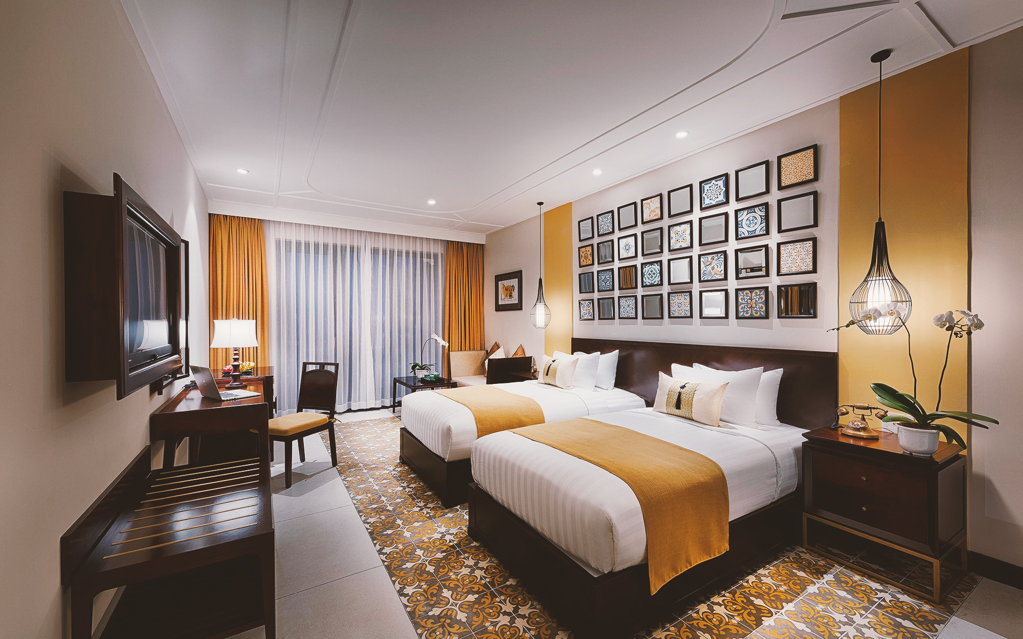 Little Suite